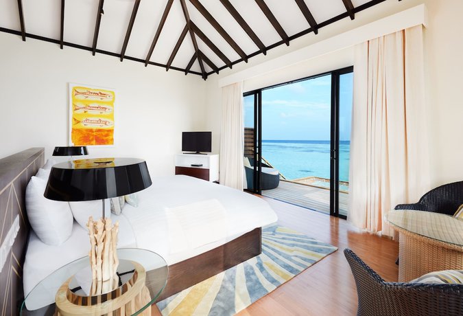 Imagen de la habitación del Hotel NH Collection Maldives Havodda Resort. Foto 12