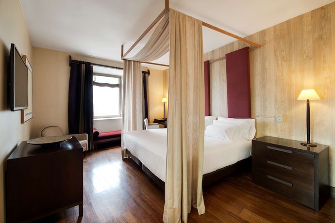 Imagen de la habitación del Hotel NH Collection Palacio de Burgos. Foto 5