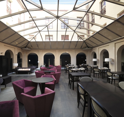 Imagen del bar/restaurante del Hotel NH Collection Palacio de C&oacute;rdoba. Foto 4