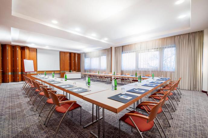 Imagen de los interiores del Hotel NH Collection Prague. Foto 10