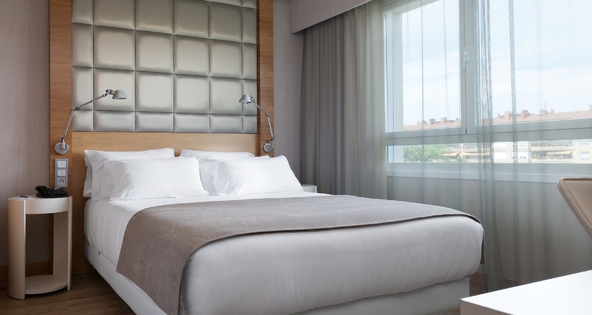 Imagen de la habitación del Hotel NH Collection San Sebastián Aránzazu. Foto 4