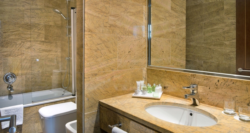 Imagen de la habitación del Hotel NH Collection Vigo. Foto 10