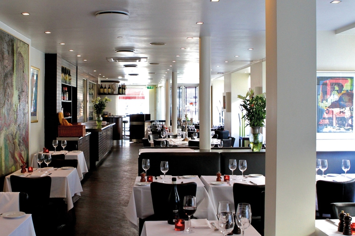 Imagen del bar/restaurante del Hotel NH Copenhagen Grand Joanne. Foto 3