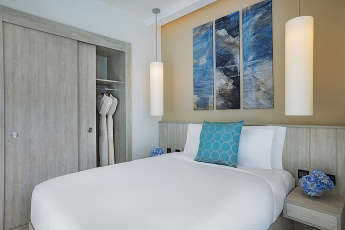 Imagen de la habitación del Hotel NH Dubai The Palm. Foto 15