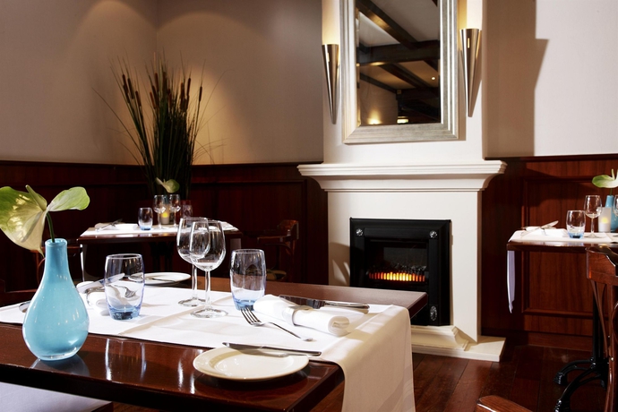 Imagen del bar/restaurante del Hotel NH Geldrop. Foto 3