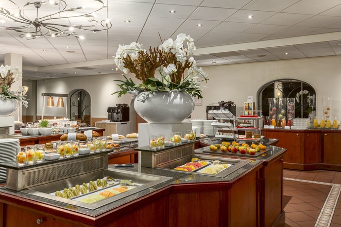 Imagen del bar/restaurante del Hotel NH Geldrop. Foto 5