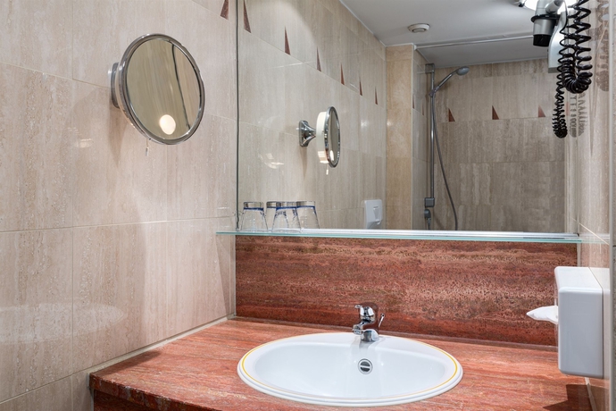 Imagen de la habitación del Hotel NH Gent Sint Pieters. Foto 5