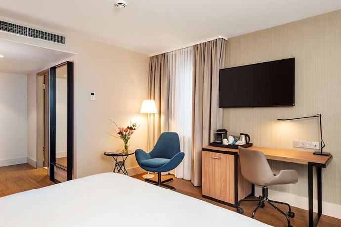 Imagen de la habitación del Hotel NH Hannover. Foto 2