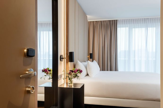 Imagen de la habitación del Hotel NH Hannover. Foto 8