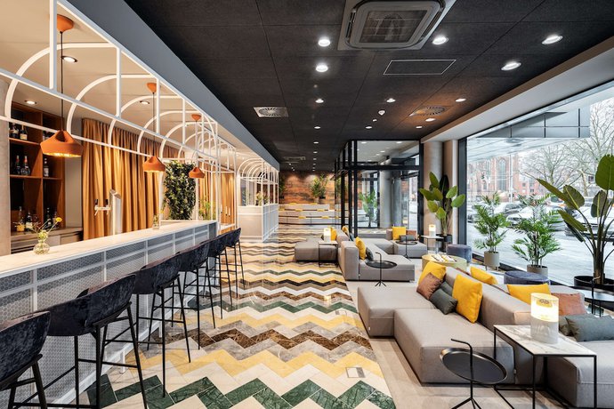 Imagen de los interiores del Hotel NH Hannover. Foto 18