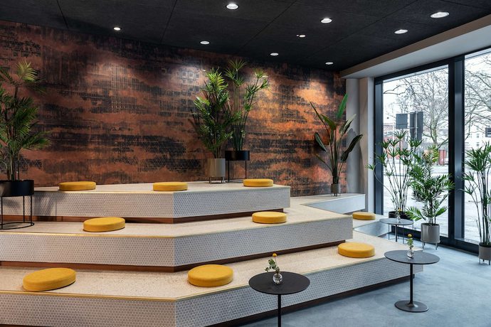 Imagen de los interiores del Hotel NH Hannover. Foto 19