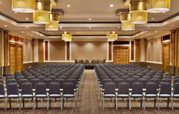 Imagen de los interiores del Hotel NH Johannesburg Sandton. Foto 16