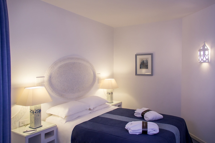 Imagen de la piscina del Hotel NH Lagos Algarve Resort. Foto 16