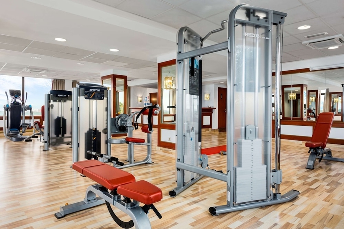 Imagen de los interiores del Hotel NH Luxembourg Airport. Foto 18