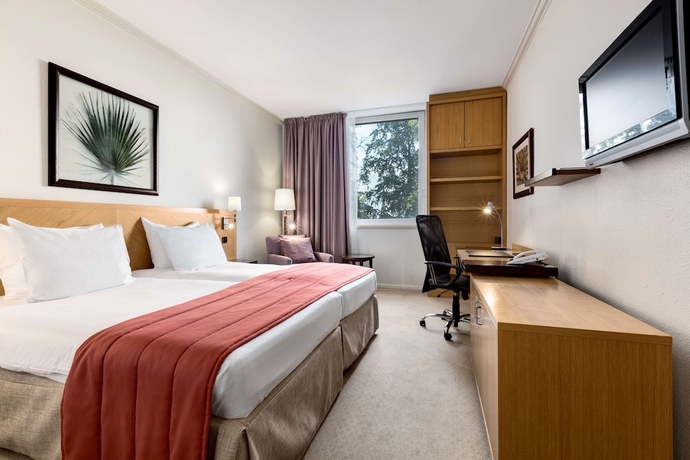 Imagen de la habitación del Hotel NH Luxembourg Airport. Foto 12