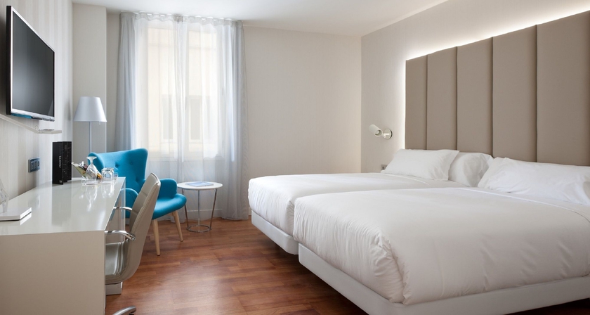 Imagen de la habitación del Hotel NH Madrid Nacional. Foto 15