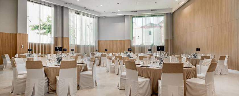 Imagen de los interiores del Hotel NH Malaga. Foto 17