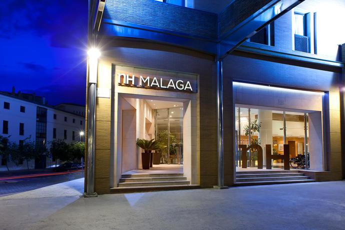 Imagen de los exteriores del Hotel NH Malaga. Foto 15