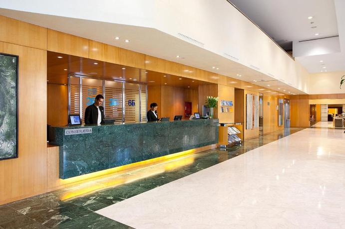 Imagen de los interiores del Hotel NH Malaga. Foto 19