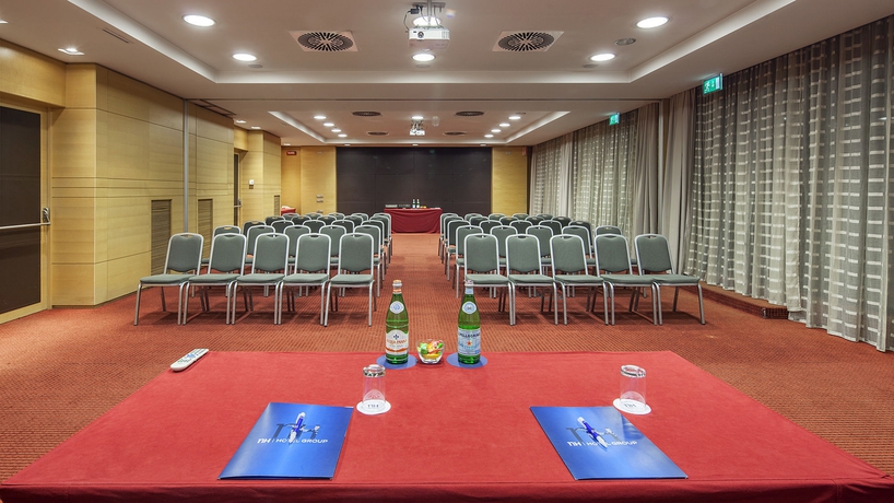 Imagen de los interiores del Hotel NH Milano Touring. Foto 16