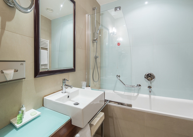 Imagen de la habitación del Hotel NH Milano Touring. Foto 11