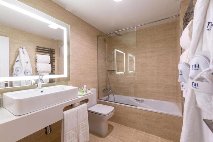 Imagen de la habitación del Hotel NH Oviedo Principado. Foto 8