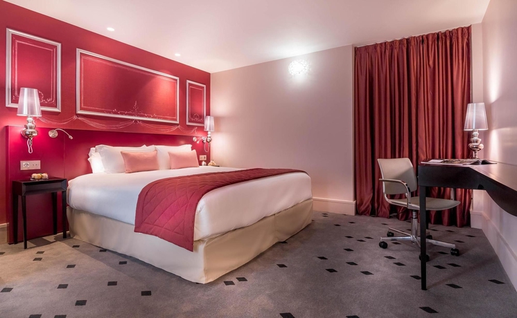 Imagen de la habitación del Hotel NH Paris Champs-Elysées. Foto 5