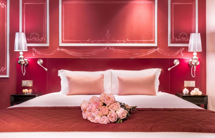 Imagen de la habitación del Hotel NH Paris Champs-Elysées. Foto 8