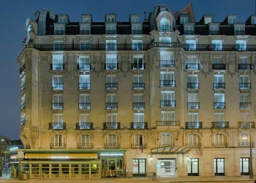 Imagen general del Hotel NH Paris Gare de l'Est. Foto 1