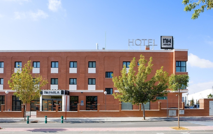Imagen de los exteriores del Hotel NH Parla. Foto 12