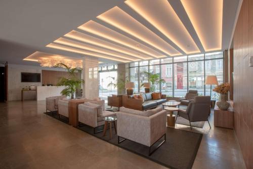 Imagen general del Hotel NH Porto Jardim. Foto 4