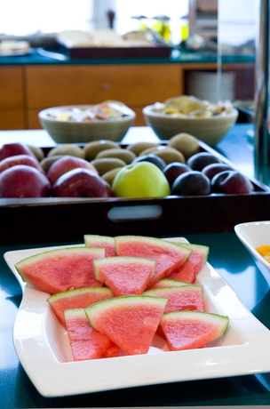 Imagen del bar/restaurante del Hotel NH San Pedro de Alcantara. Foto 4