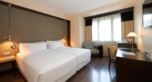 Imagen de la habitación del Hotel NH Sants Barcelona. Foto 3