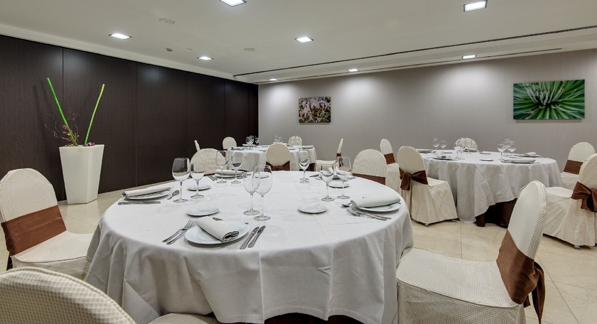 Imagen de los interiores del Hotel NH Tenerife. Foto 13