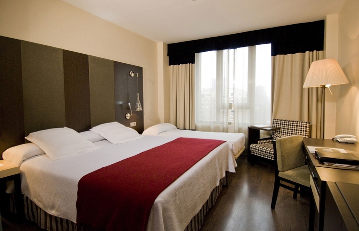 Imagen de la habitación del Hotel NH Valladolid Bálago. Foto 3