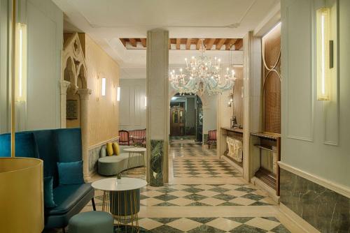 Imagen de la habitación del Hotel NH Venezia Santa Lucia. Foto 9