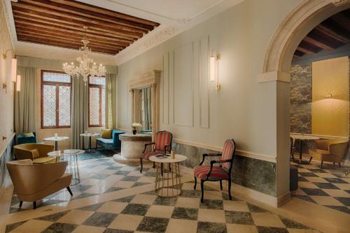 Imagen general del Hotel NH Venezia Santa Lucia. Foto 2