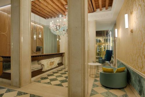 Imagen general del Hotel NH Venezia Santa Lucia. Foto 4