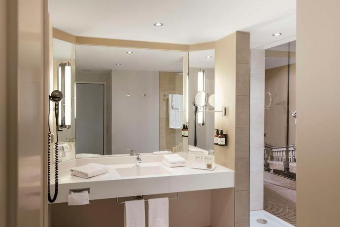 Imagen de la habitación del Hotel NH Vienna Airport Conference Center. Foto 6