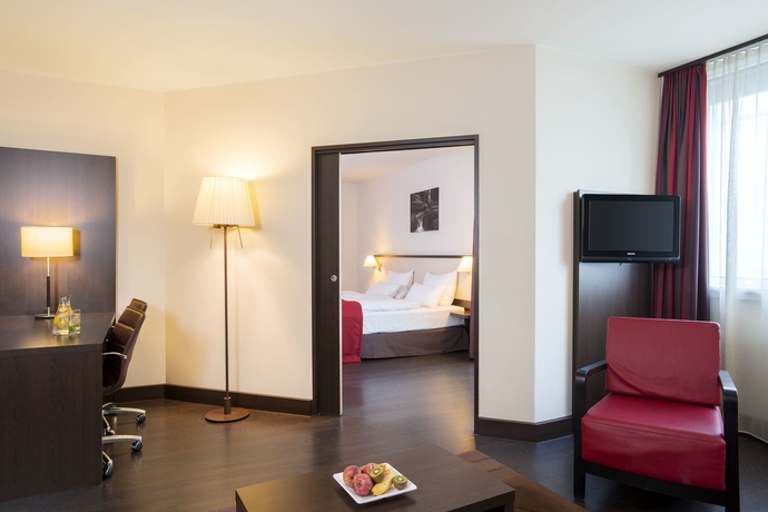 Imagen de la habitación del Hotel NH Wien City. Foto 4
