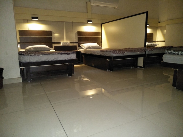 Imagen de la habitación del Hotel NIGHT-HALT Dormitory - Hostel. Foto 3
