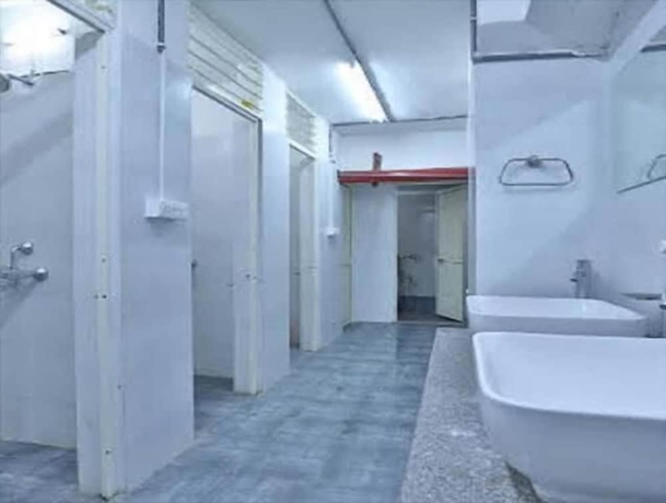 Imagen de la habitación del Hotel NIGHT-HALT Dormitory - Hostel. Foto 12