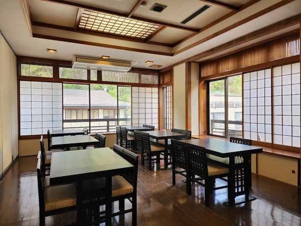 Imagen del bar/restaurante del Hotel NIKKO IROHA. Foto 2