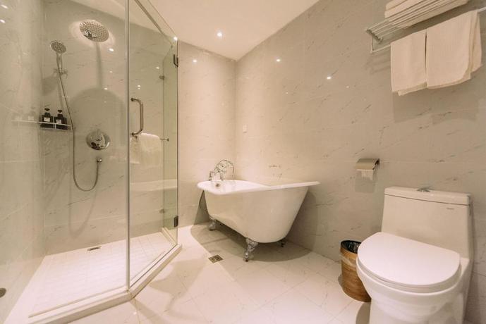 Imagen de la habitación del Hotel NINGLAI HOTEL. Foto 13