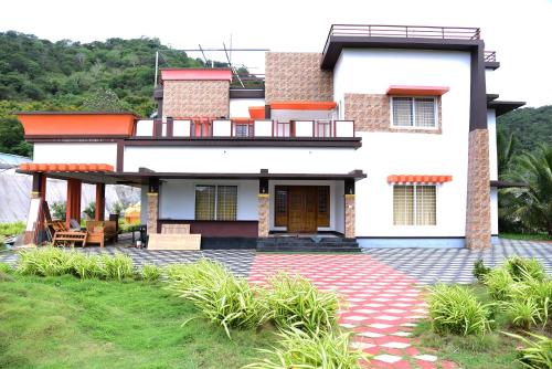 Imagen general del Hotel NIRVANA HOLISTIC LIVING. Foto 1
