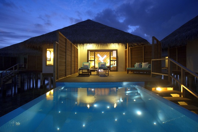 Imagen de la piscina del Hotel NIVA Velassaru Maldives. Foto 18