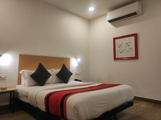 Imagen de la habitación del Hotel NK - Guwahati. Foto 17