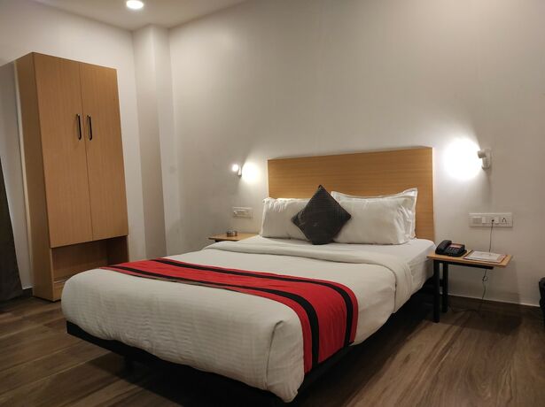 Imagen de la habitación del Hotel NK - Guwahati. Foto 18