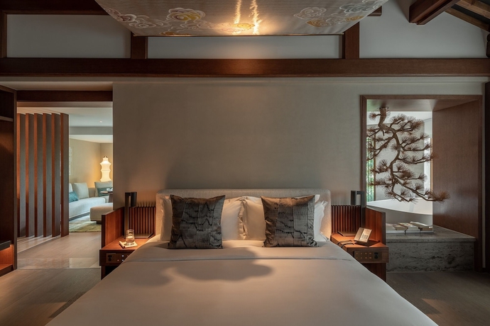 Imagen de la habitación del Hotel NMAN QIANXUE CASTLE. Foto 5