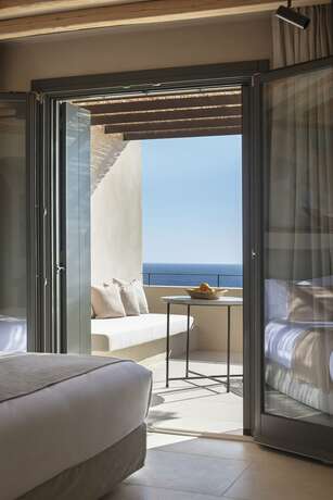 Imagen general del Hotel NOS and Villas. Foto 2